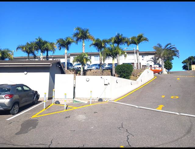 2 BEDROOM DUPLEX FOR SALE IN BLUFF
